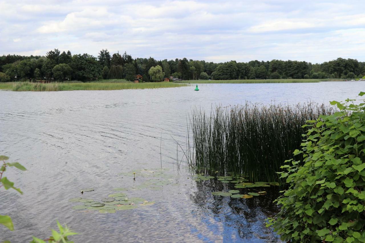 Fahrradpension Am Weg Nach Kopenhagen Fürstenberg-Havel Buitenkant foto
